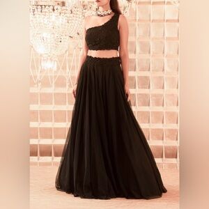 Elegant Black Women's Lengha
